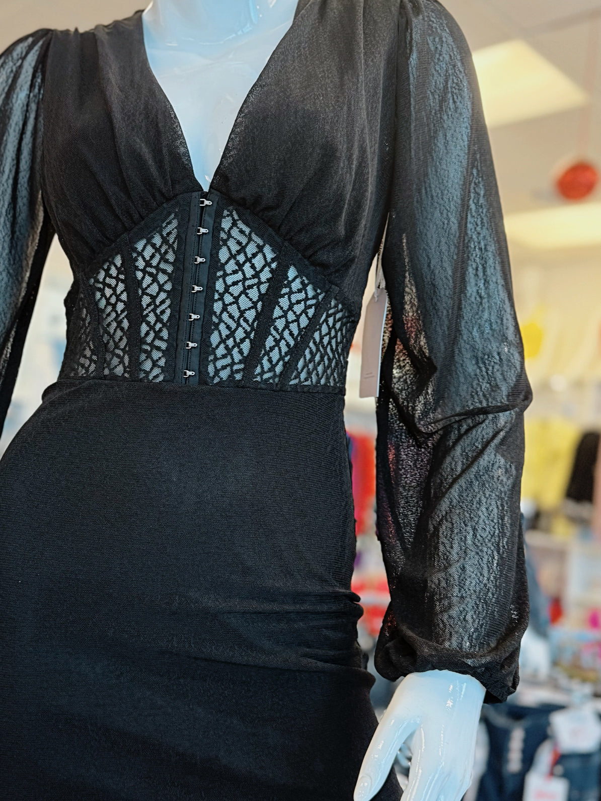 BLACK DRESS